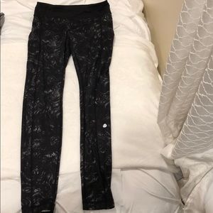 Lululemon black and white marbel leggings